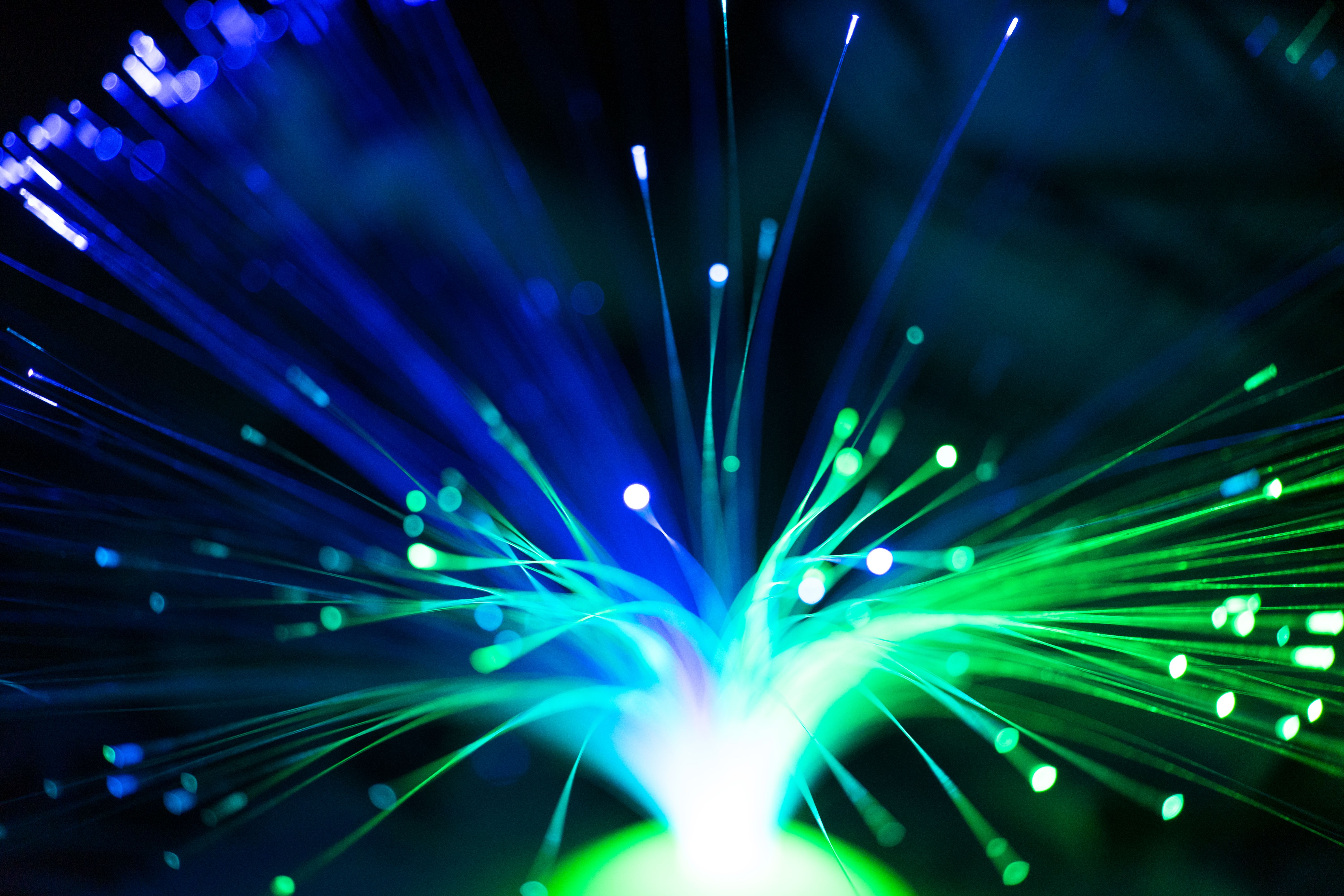 Photonic Waveguide Field Dispersion